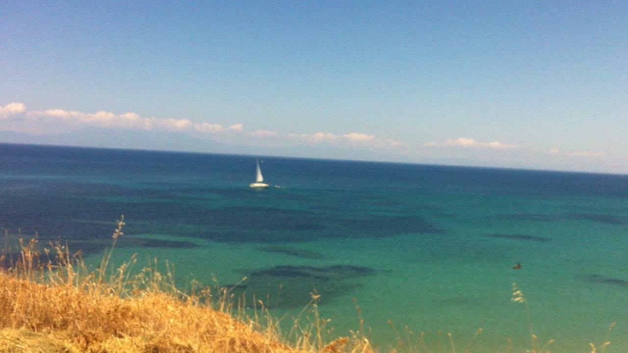 Magnificent Seascape Villa On A Secluded Beach Nea Moudania Buitenkant foto